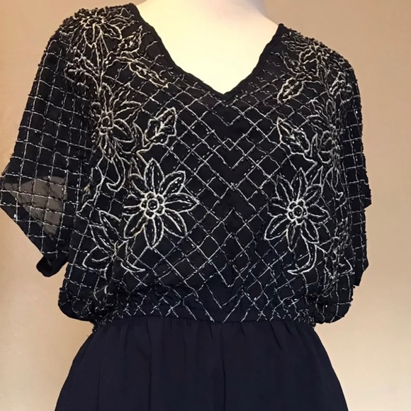 Francescas Asis Navy Romper - Picture 5 of 5